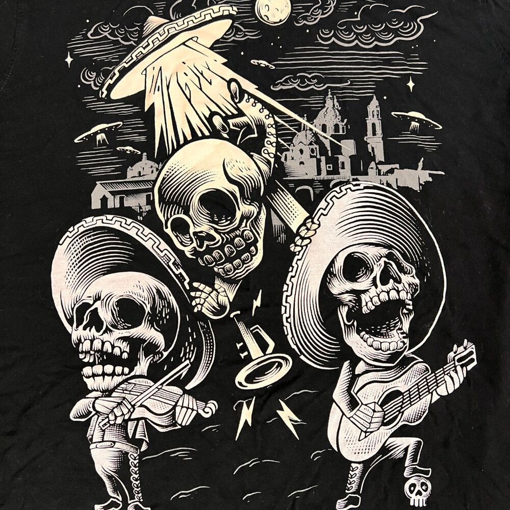 Ay Guey Skeleton Space Ship Glow in the Dark Tee Sz S